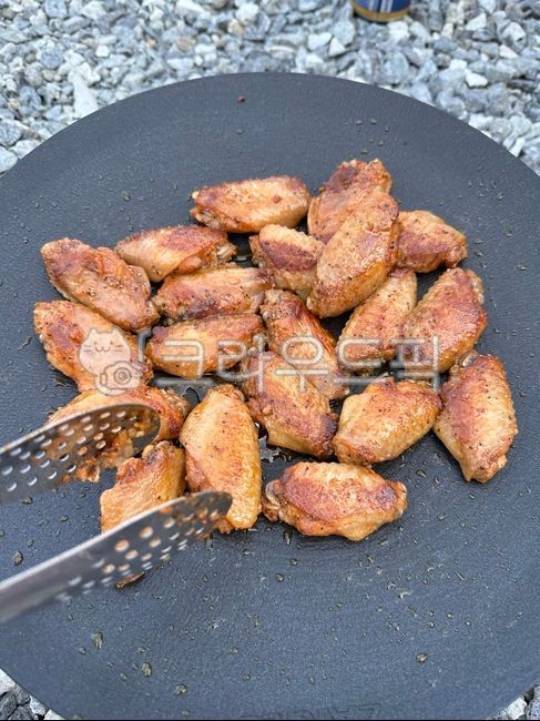 치킨,치킨윙,윙,윙요리,닭고기,닭요리