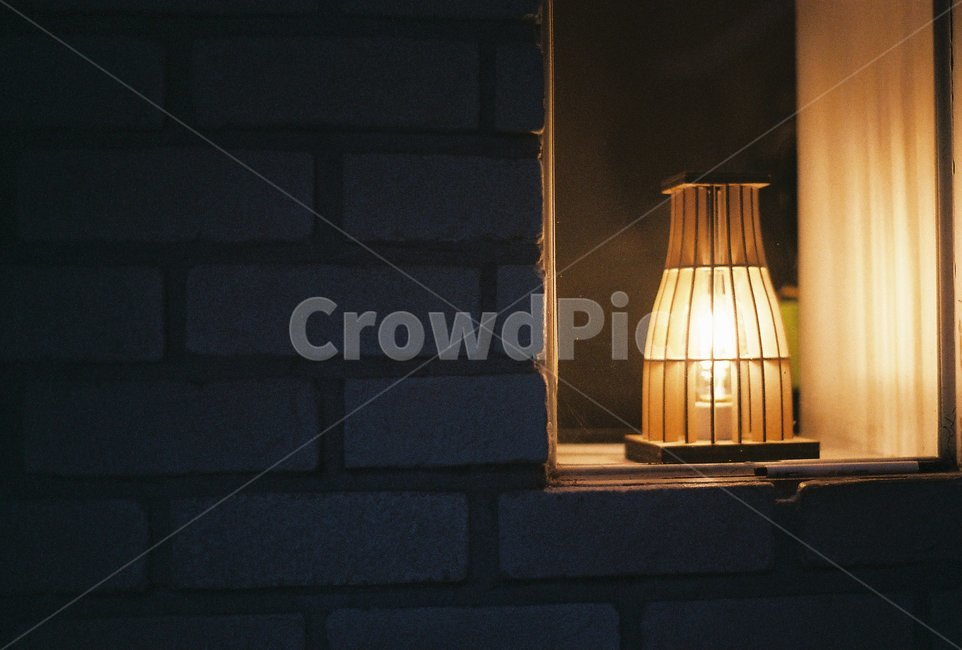 lamp,램프,조명,인테리어,장식,필름사진,감성사진,감성,sensible,feeling,인테리어,실내디자인,interior design