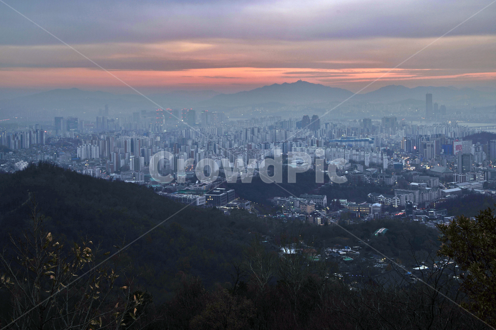 도심풍경,서울,안산,노을,석양,아파트,건물,마포구,붉은노을,도시,풍경,city,landscape,한국도시풍경,한국도시경관,korea cityscape