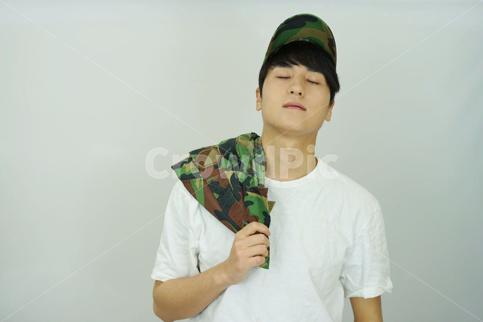 군인,군대,군복,예비군,병장,밀리터리,남성,남자,사나이,대한민국,육군,민방위,사람,인물,인간,human,person,얼굴표정,facial expression,face,남성,남자,man,male,감정표현,기분,feeling,emotion