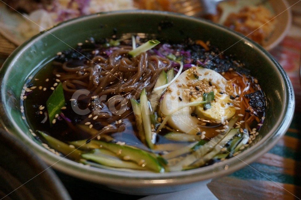 냉모밀국수,메밀국수,퓨전음식,시원한면류식사,여름진미,음식,식재료,요리,food,cook,meal,dishes,food reserves,면류,면요리,noodles,일식,일본음식,일본요리,Japanese food,Japanese dishes,Japanese meal,Japanese cook