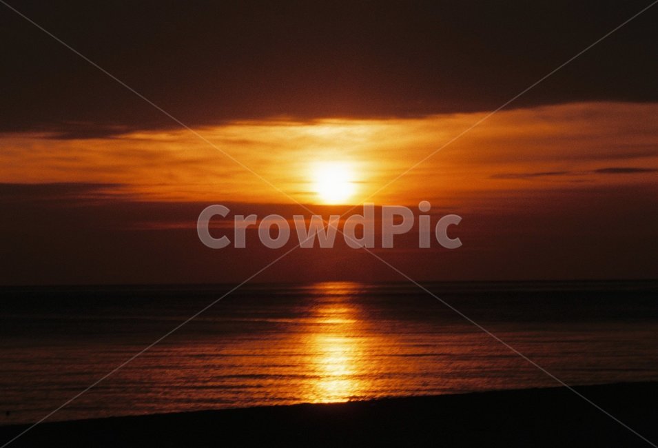 nature,자연,outdoors,sunlight,햇빛,하늘,일출,붉은하늘,redsky,sky,sunrise,자연,풍경,nature,landscape,옥외