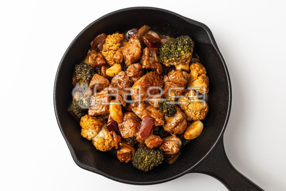 폭찹스테이크,폭찹,찹스테이크,스테이크,돼지고기,고기,야채,채소,양념,소스,바비큐,음식,식사,식품,식료품,재료,식재료,음식재료,클로즈업,달콤한