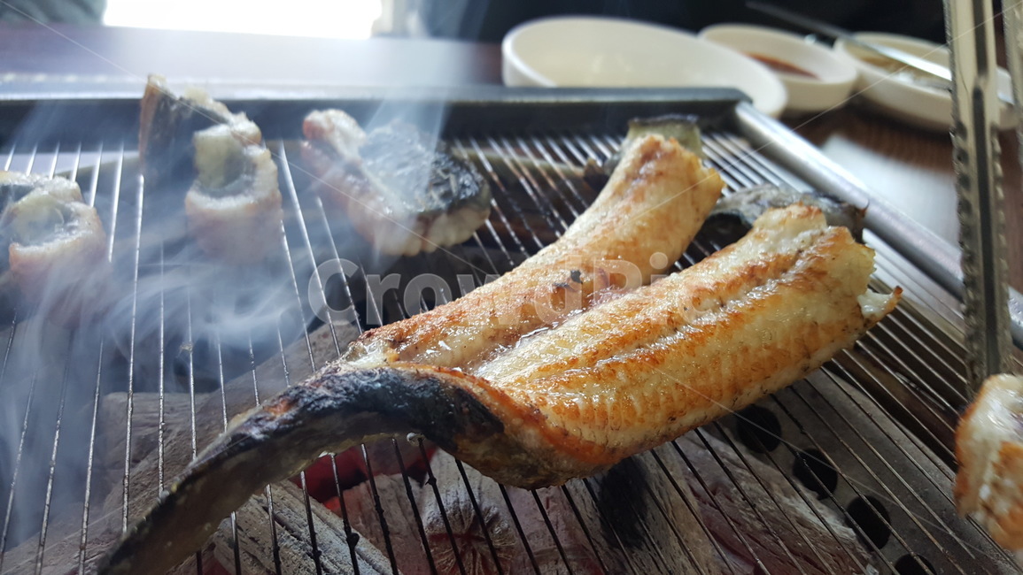 장어,장어구이,연탄구이,외식,스테미너,보양식