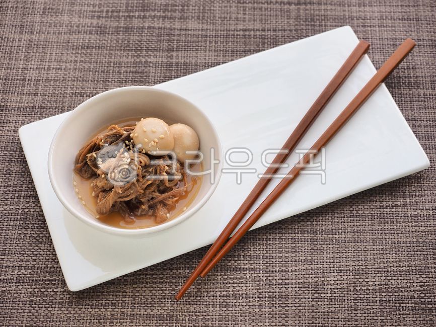 beefsoysauce,beefstew,asianfood,quaileggs,beef dish,soy sauce,sidedish,beef,sauce,quail egg,side dish,beefdish,Korean food,protein,Asian food,Beef,cooking,koreanfood,jangjorim,cuisine,dinner,food,braised beef in soy sauce,meal,background,meat,soysauce