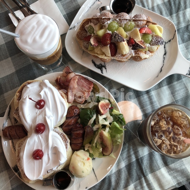 food,breakfast,브런치,빵,카페,음식,식재료,요리,food,cook,meal,dishes,food reserves,아침식사,조식,브런치,breakfast,brunch,디저트,간식,후식,dessert,snack