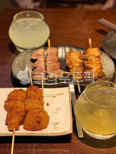 meal,Izakaya,Grilled skewers,meat,food