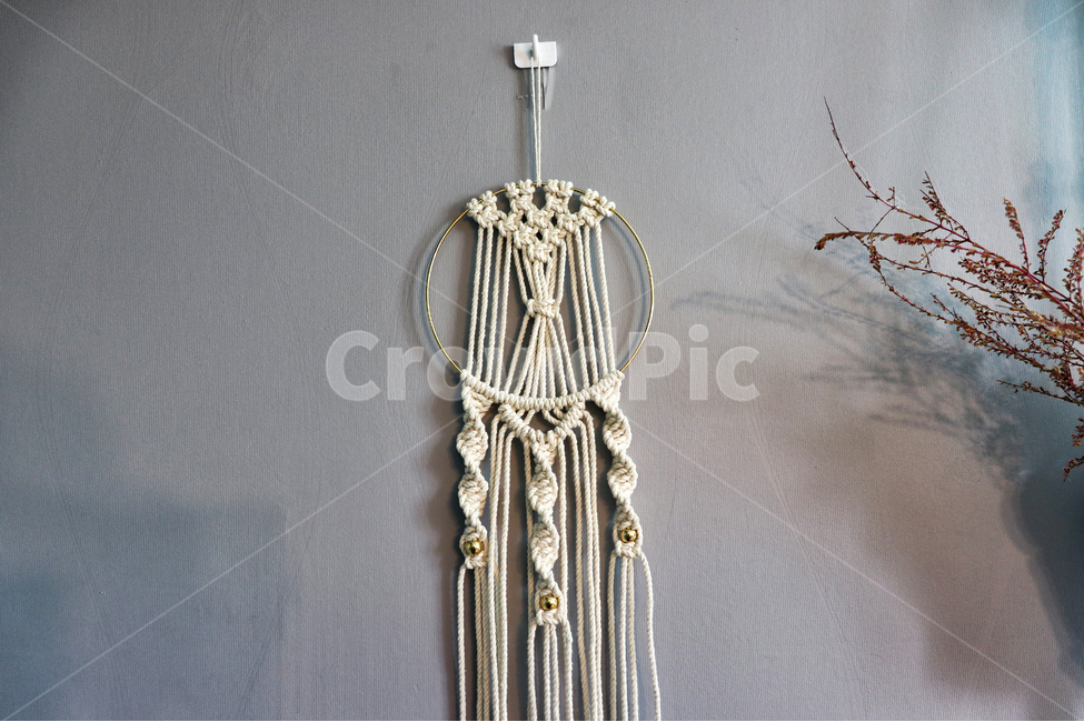 핸드메이드,마크마레,매듭공예,드림캐쳐,인테리어소품,수공예,handmade,드림캐처,마크라메공예,회색벽,빈티지,앤티크,인디언,나쁜꿈,악몽,좋은꿈,인테리어,매듭,끈,그림자,회색배경,제품사진,macrame,크래프트,craft,인테리어,실내디자인,interior design