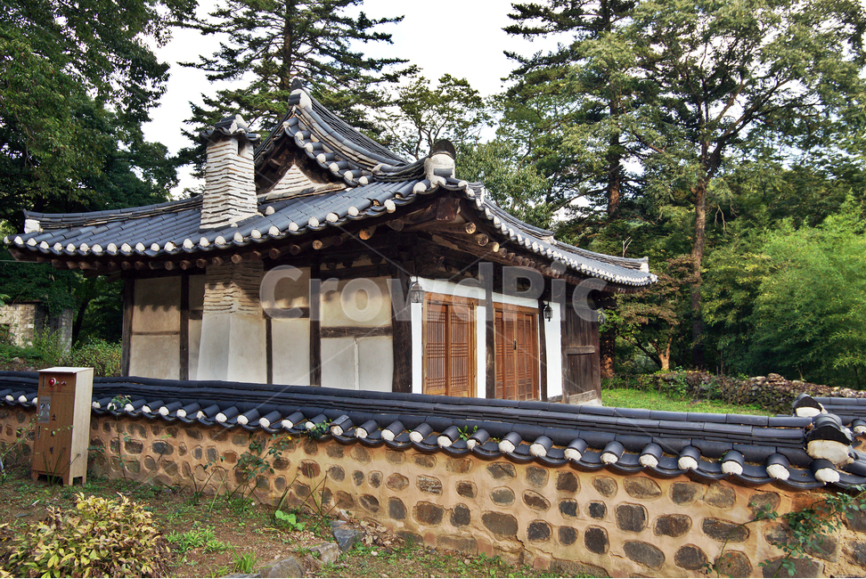 마곡사,대향각,공주,태화산,돌담,요사채,한국전통,한국문화,korean traditional,korean culture,건축물,건물외관,exterior,building,structure,architecture,construction