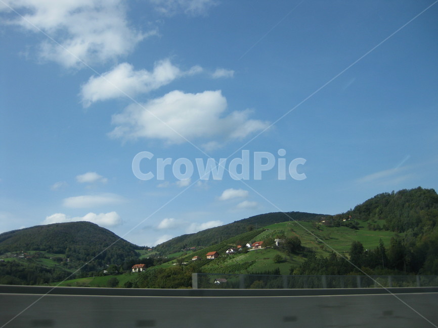 outdoors,자연,nature,야외,blue,하늘,언덕,초원,hill,meadow