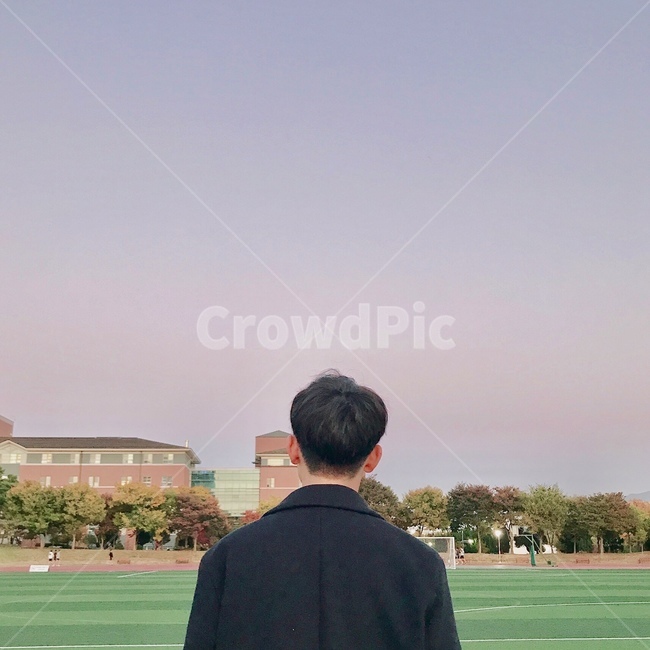 남자,뒷모습,분홍,코트,man,가을,하늘,사람,인물,인간,human,person,남성,남자,man,male