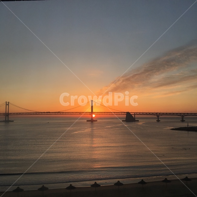 광안리일출,바다,해수욕장,대교,일출