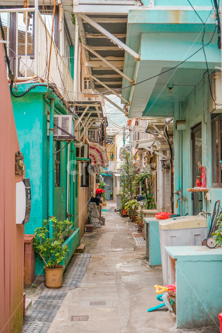 골목,빈티지,파란색,창문,소실점,골목길,alley,빈티지사진,빈티지느낌,빈티지감성,vintage,road,도로,town,도시,city,시티,street,거리,urban,어반,building,건물,alleyway