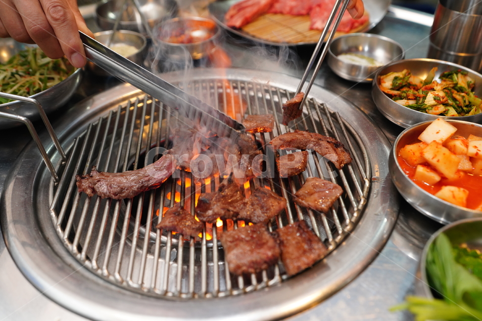 한우,고기,안주,구이,소,먹방,한식,육식,육류,음식,먹거리,식사,음식,식재료,요리,food,cook,meal,dishes,food reserves,육류,고기,meat