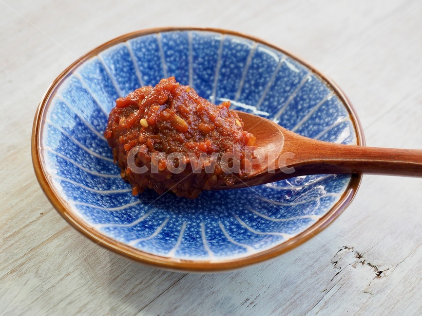 소스,된장,쌈장,그릇,숟가락,배경,음식,아시아음식,한국음식,한국소스,sauce,miso,ssamjang,bowl,spoon,background,food,asianfood,koreanfood,koreansauce,음식,식재료,요리,food,cook,meal,dishes,food reserves