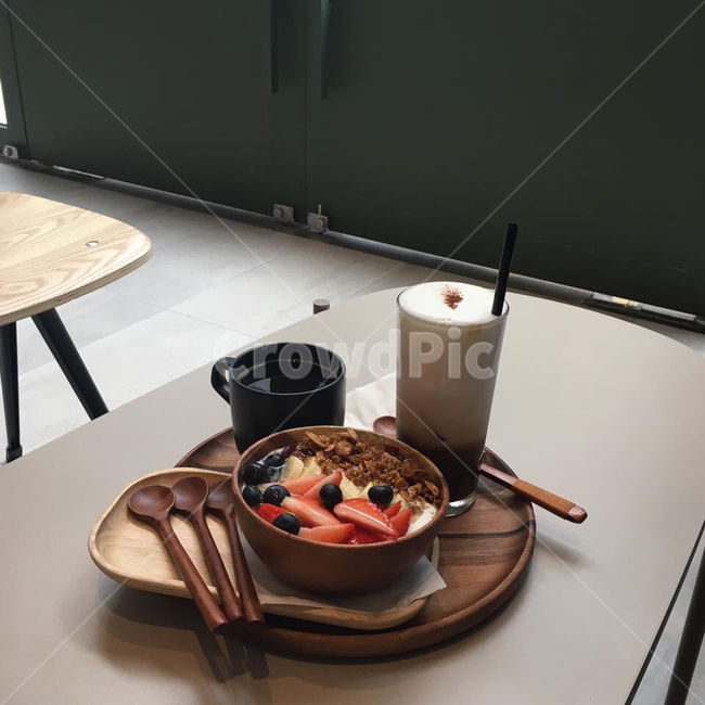 카페,플레이팅,요거트,음료,커피,음식,식재료,요리,food,cook,meal,dishes,food reserves,디저트,간식,후식,dessert,snack