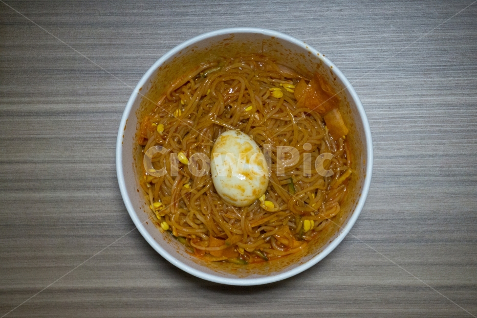 쫄면,분식,면,간식,음식,양념,계란,핫,스파이시,요리,식사,국수,소스,매운,야채,음식,식재료,요리,food,cook,meal,dishes,food reserves,면류,면요리,noodles,한식,한국음식,한국요리,korean food,korean dishes,korean meal,korean cook