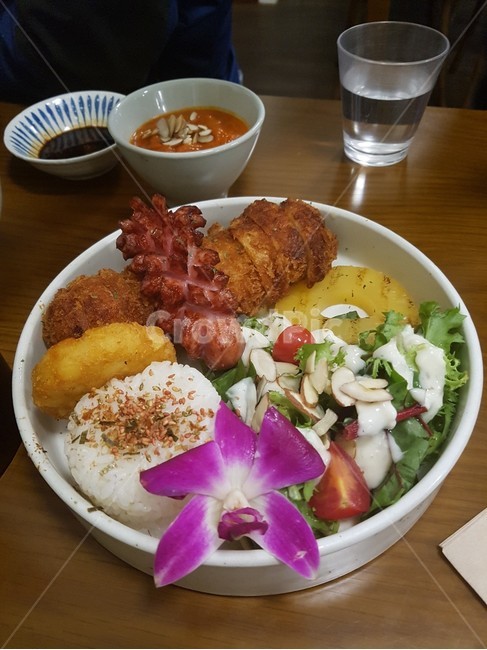 음식,food,웰빙,돈까스,샐러드