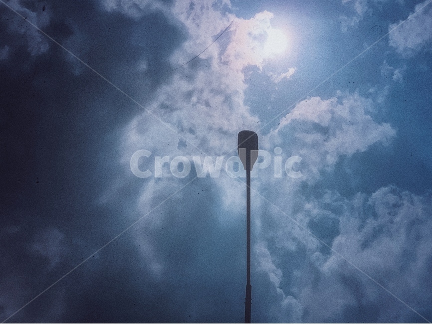 lamppost,램프포스트,가로등,빈티지,하늘,분위기,도로,신비로움,구름