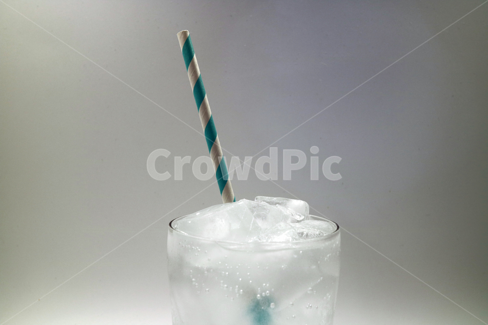 음료,음료수,얼음,칵테일,음식,식품,갈증,유리컵,유리잔,빨대,스트로우,시원한,drink,beverage,오브젝트,누끼,탄산음료,탄산수,물,얼음물,음료수,drink,beverage,누끼,remove background