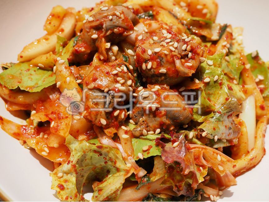 골뱅이,골뱅이무침,채소,반찬,무침,혼합,고동,물레고동,바다달팽이,달팽이,신선한,식사,음식,음식재료,요리,해물,점심,요리재료,해산물,갈색,배경,whelk,seasnail,koreanfood,snail,fresh,meal,food,foodingredients,cooking,lunch,cookingingredients,seafood,brown,background,음식,식재료,요리,food,cook,meal,dishes,food reserves