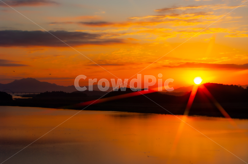 nature,자연,sunlight,햇빛,outdoors,옥외,새벽,redsky,붉은하늘,sky,하늘,일출,자연,풍경,nature,landscape