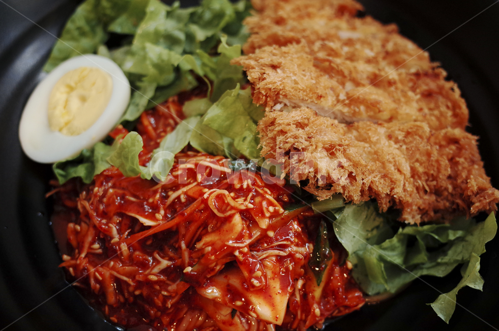 food,식품,돈까스,비빔면,계란,egg,porkcutlet,음식,식재료,요리,food,cook,meal,dishes,food reserves
