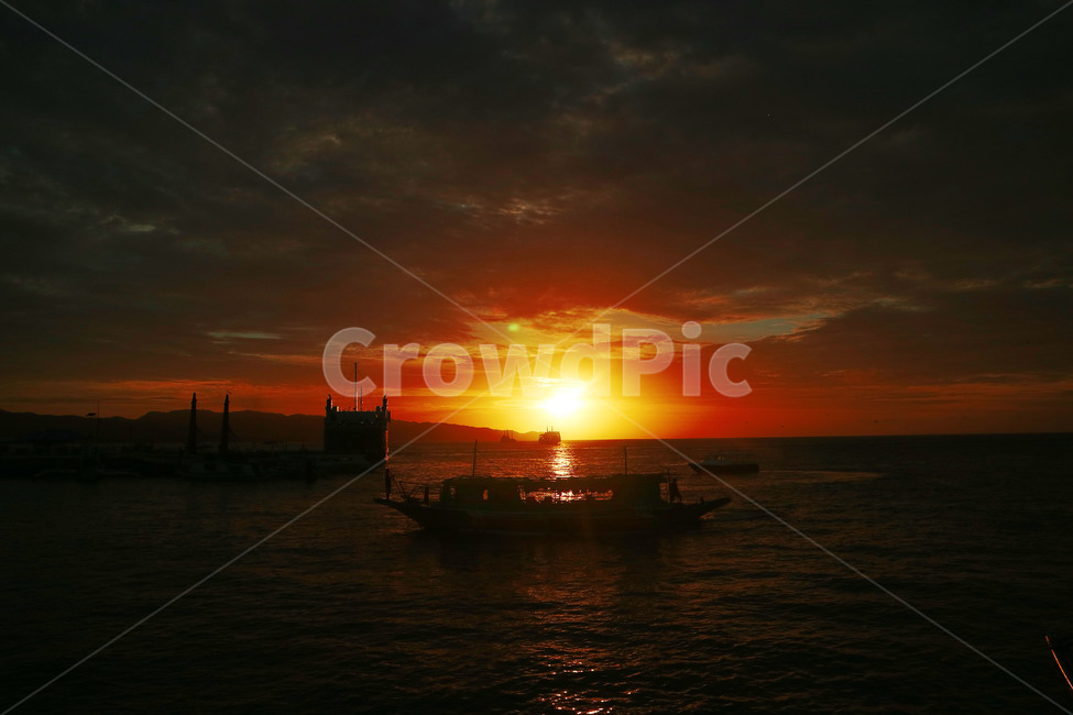 보라카이,일몰,배,바다,하늘,sunset,sea,sky,boracay,자연,풍경,nature,landscape,해외,외국,세계,foreign,oversea,world,세계자연풍경,해외자연풍경,외국자연풍경,world nature landscape,sunlight,햇빛,outdoors,옥외,red sky,붉은 하늘,dusk,황혼,dawn,새벽
