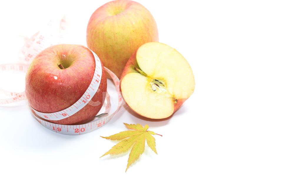 사과,줄자,빨간사과,다이어트,과일,살빼기,사과다이어트,허리,체중감량,건강,건강,헬스웨어,헬스케어,healthware,health care,과일,열매,fruit,연출,컨셉,콘셉,direction,concept