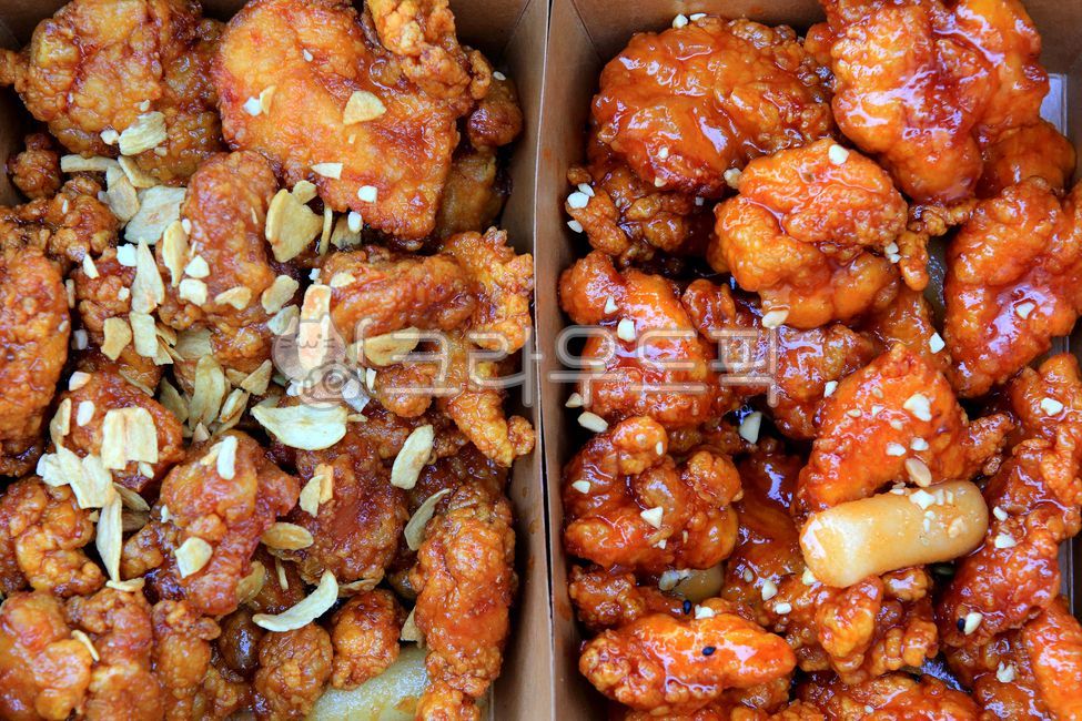 순살강정,닭강정,반반치킨,후라이드치킨,간장순살,간식,닭고기,양념치킨,양념닭강정,강정,닭,치킨,순살,튀긴요리,식재료,음식,요리,영양,식품,배달음식,먹거리,맛있는,고기,육류,튀김요리,양념