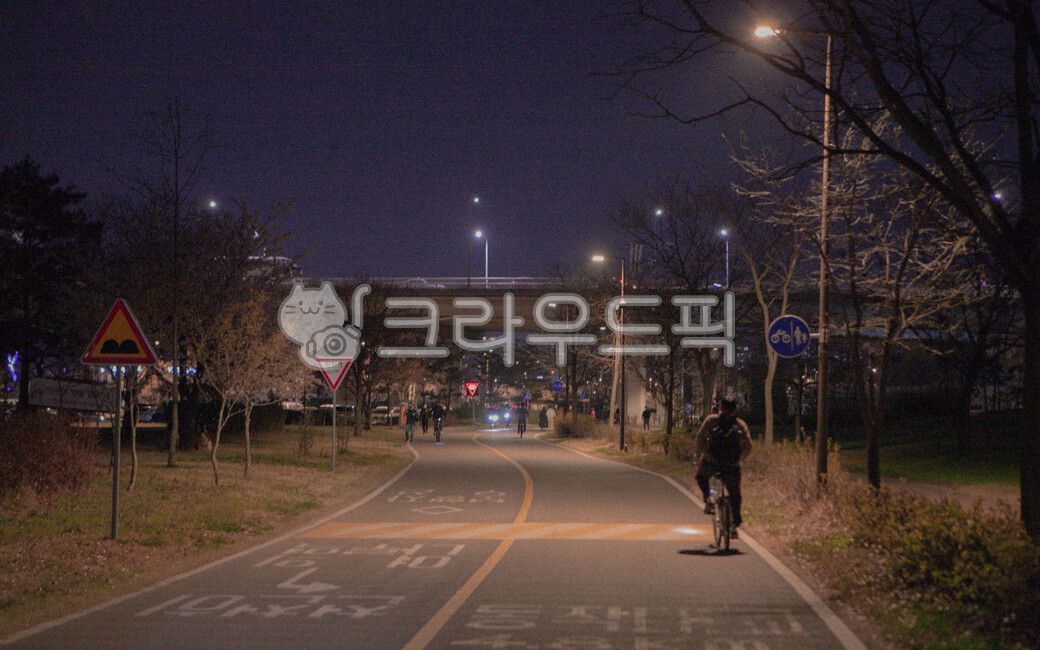 Hangang Park,bicycle,riding,walk,Han River
