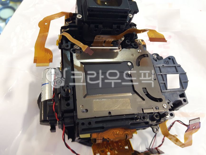 Board,part,assembly,decomposition,camera repair,camera,Camera broken,electronic circuit,case