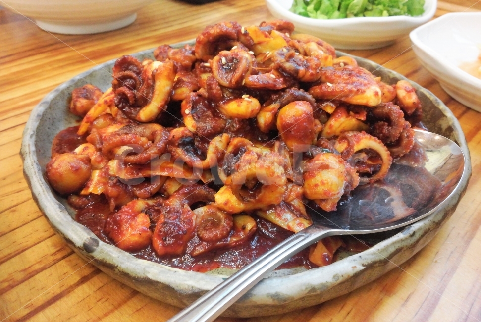 seafood,red,Webfoot octopus,Korean food,spicy food,koreanfood