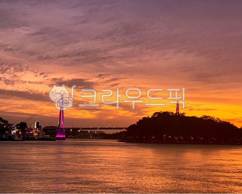 석양,하늘,바다,일몰,바다풍경,노을,다리,대교,그라데이션,여수,물,배경화면,바탕화면,bridge,sunset,wallpaer,sea,sky