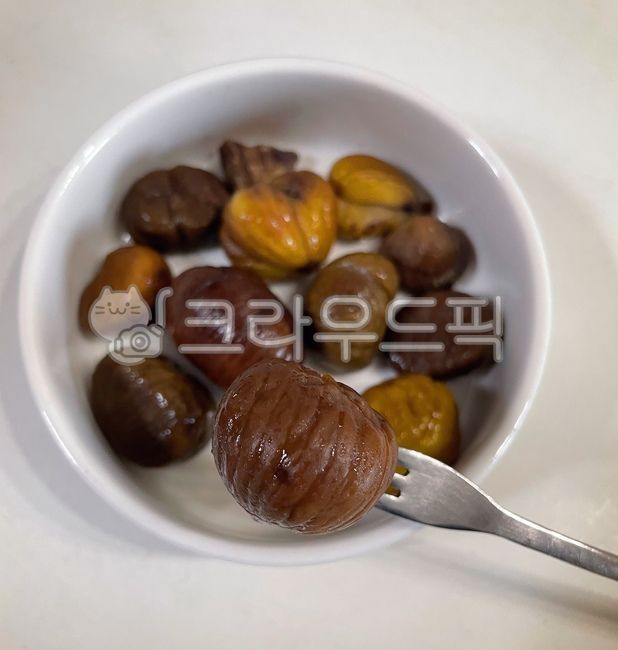 맛밤,밤,달달한,달콤한,음식,간식,후식,디저트,디저트포크,포크,food,dessert