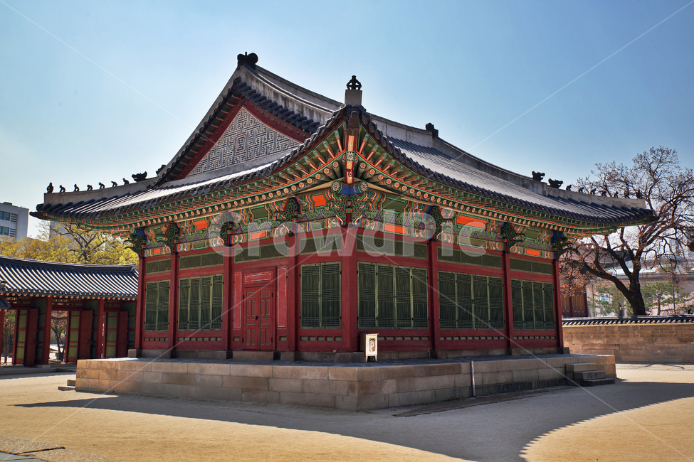 Gojong,ancient architecture,Korean Empire,Palace,Deokhongjeon,Deoksugung Palace,reception room