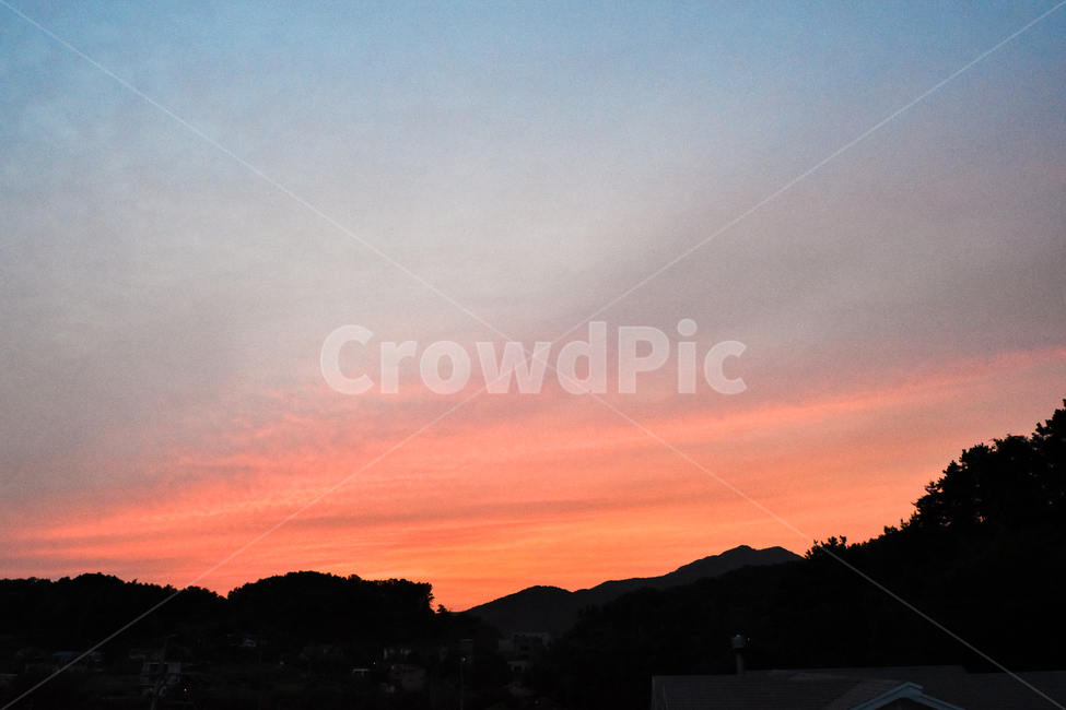 하늘,풍경,자연,구름,노을,산,실루엣,부드러움,자연,풍경,nature,landscape,outdoors,옥외,sky,sunset,일몰,dusk,황혼,dawn,새벽,red sky,붉은 하늘