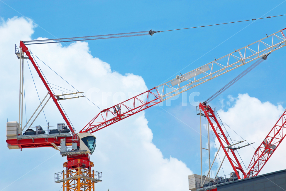 건설크레인,constructioncrane,공사장,신축공사,건설업,타워크레인,파란하늘,맑은날,지역발전,경제,도심,노동,constructionsite,산업,industry,industrial,건설업,건축업,construction industry