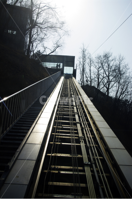 rail,레일,엘리베이터,승강장,elevator,승강기