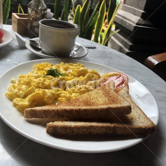 브런치,발리브런치,스크램블에그,토스트,brunch,balibrunch,bali,커피,아침식사,조식,브런치,breakfast,brunch