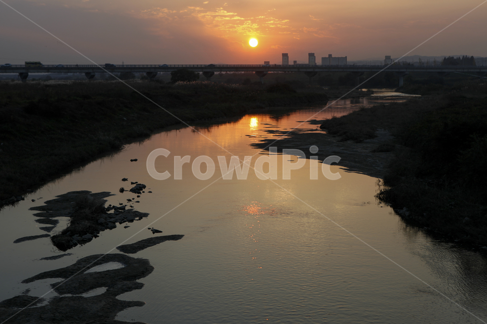 하늘,노을,해넘이,강,반영,해,정열,sunset,sun,river,sky,자연,풍경,nature,landscape,light,빛,flare,플레어,sunlight,햇빛,outdoors,옥외