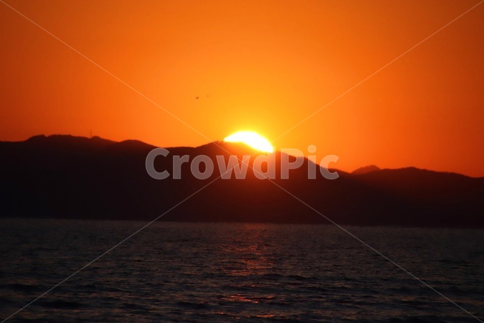 풍경,경치,바다,해수욕장,일몰,자연,풍경,nature,landscape,outdoors,옥외,sunlight,햇빛,dawn,새벽,red sky,붉은 하늘,sunset,sky,하늘,dusk,황혼