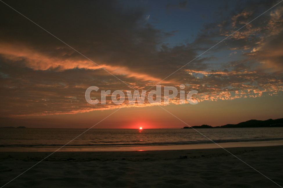 붉은태양,노을,바다,빛,구름,자연,풍경,nature,landscape,outdoors,옥외,sunset,일몰,red sky,붉은 하늘,sky,하늘,dusk,황혼,dawn,새벽,sunlight,햇빛
