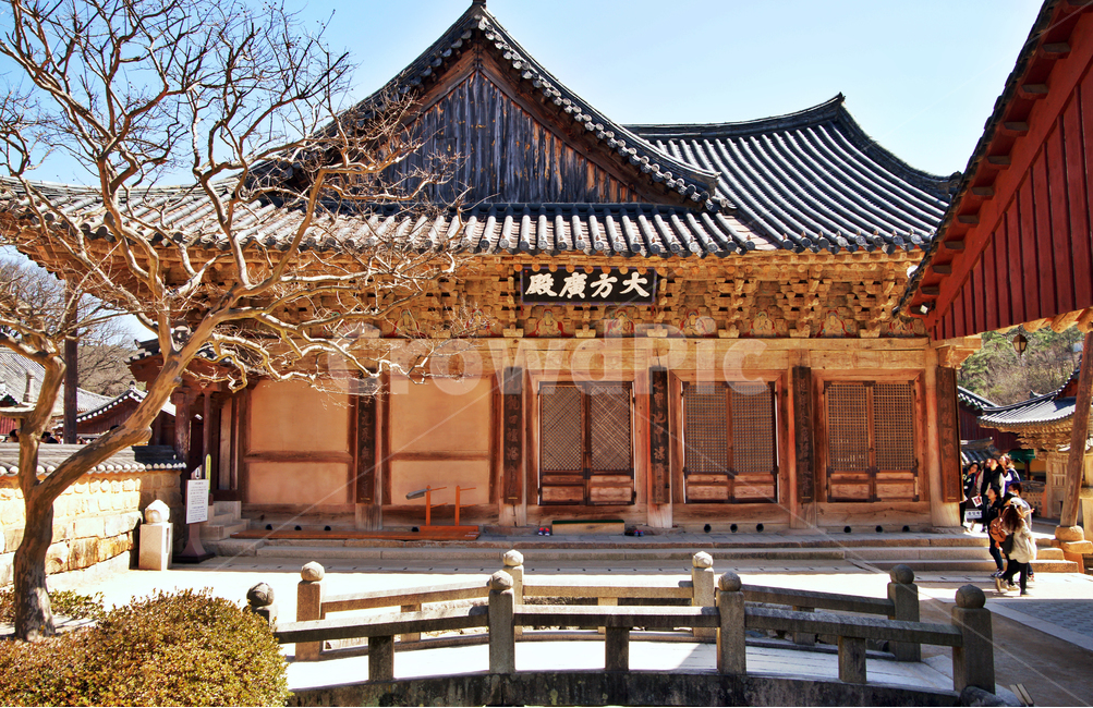 대방광전,대웅전,서쪽,통도사,법보사찰,금강계단,삼보사찰,양산,고건축,유네스코세계문화유산,한국전통,한국문화,korean traditional,korean culture,종교,신앙,religion,belief,faith,건축물,건물외관,exterior,building,structure,architecture,construction