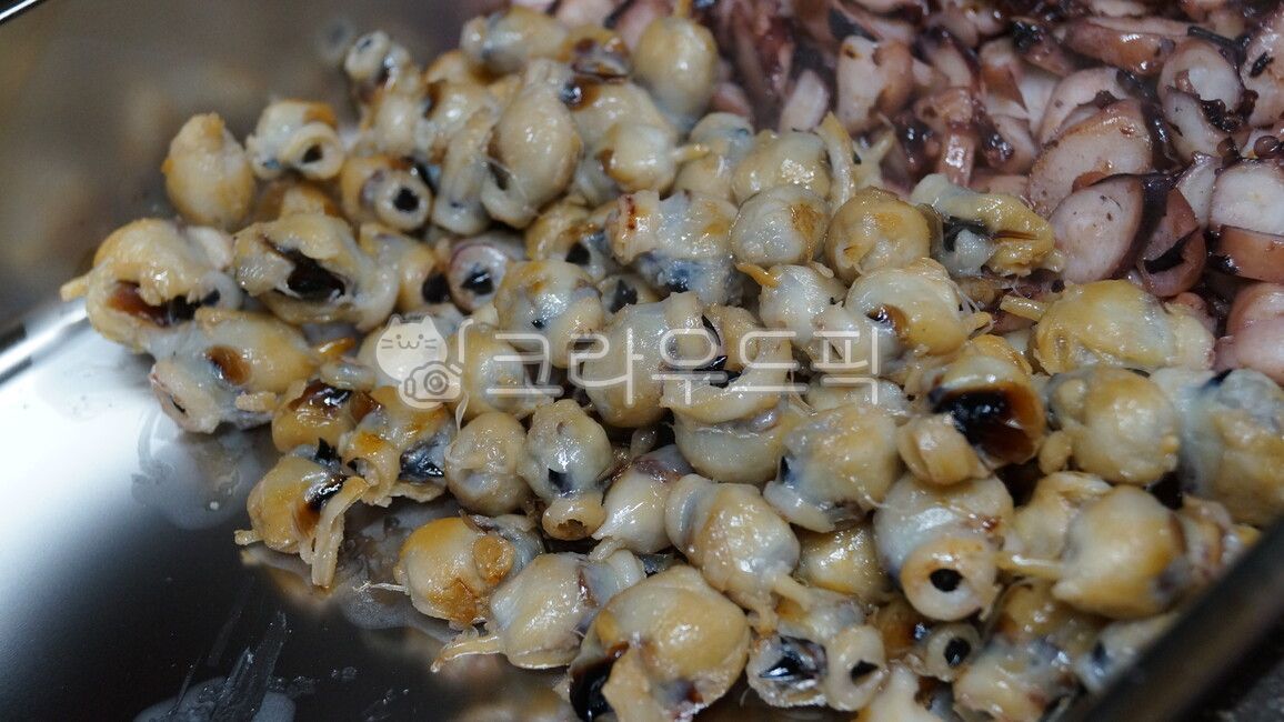 Butter grilled,squid eyes,Grilled squid eye butter,snack,cooking,food,dried fish