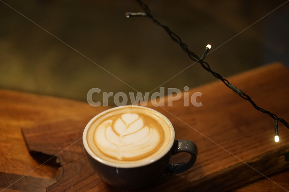 커피,라떼,머그컵,카페,coffee,커피,카페,coffee,cafe,감성,sensible,feeling