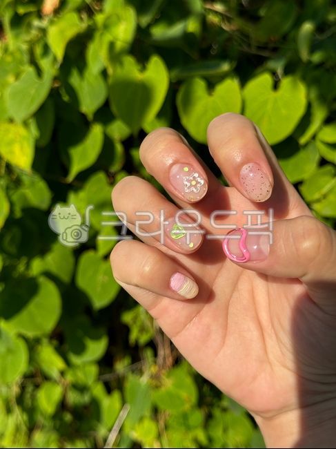 네일아트,여름네일,네일,드로잉네일,심플네일