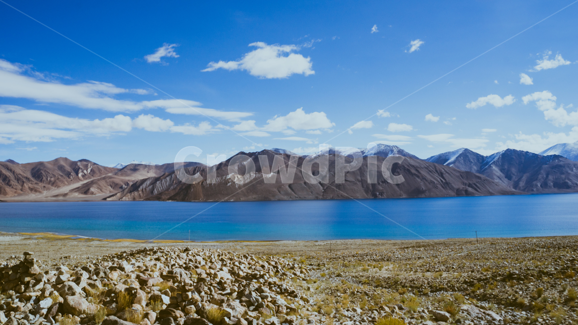 판공초,호수,라다크,히말라야,하늘,세얼간이,바위산,설산,고산,lake,bangongco,pangong,himalayas,sky,snow,mountain,rock,water,highmountain,겨울호수,winterlake,자연,풍경,nature,landscape,해외,외국,세계,foreign,oversea,world,세계자연풍경,해외자연풍경,외국자연풍경,world nature landscape,outdoors,옥외,gravel,자갈,dirt road,흙길,road,도로,land,땅