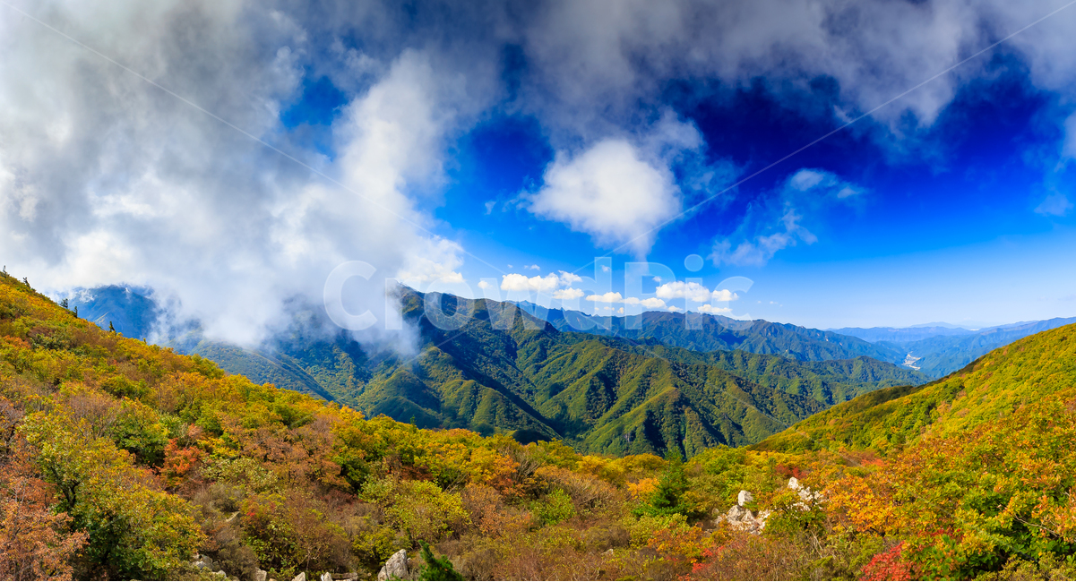 가을,산,설악산,구름,하늘,파란하늘,낙엽,단풍,풍경,가을,계절,fall,autumn,season,자연,풍경,nature,landscape,한국자연풍경,한국자연경관,korea nature landscape,outdoors,옥외,mountain