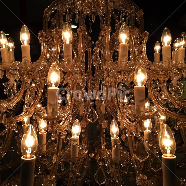 lamp,램프,chandelier,샹들리에,장식,인테리어,홈데코,빛,decoration,interior,homedecoration,light,인테리어,실내디자인,interior design